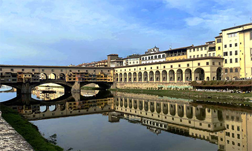 The Vasari Corridor (Italian: Corridoio Vasariano)